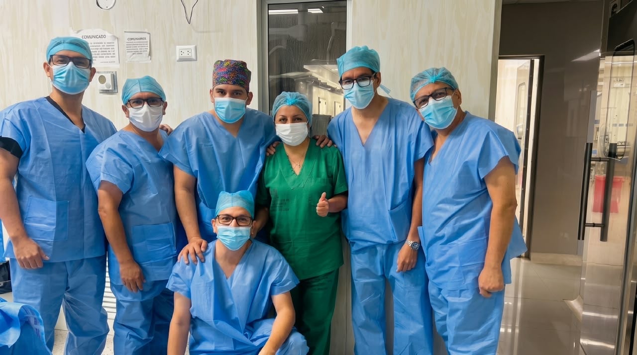 Hospital Dos de Mayo realiza primer trasplante renal asistido por robot del Perú a joven de 19 años