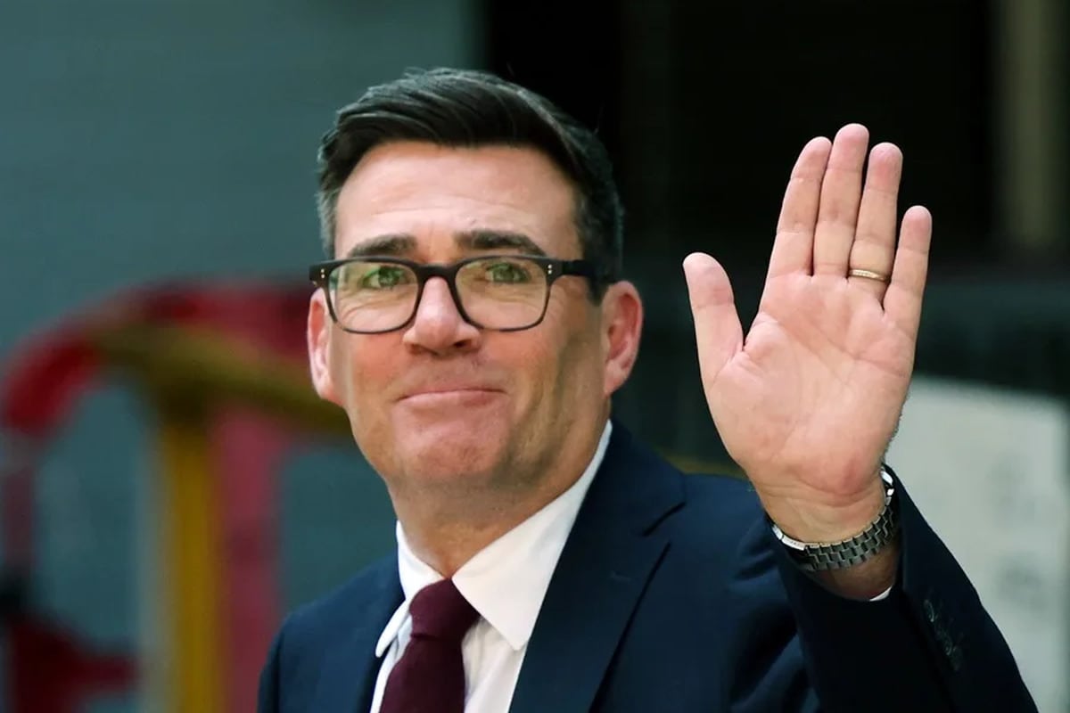 Primer ministro británico donará 15% de su sueldo para personas sin hogar, ¿cuánto gana?