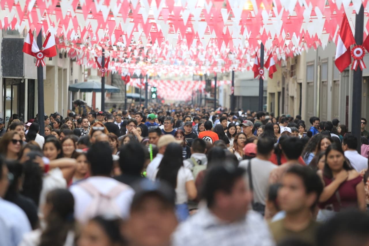 BCRP: Empleo formal en Perú continúa aumentando y a julio suma ocho meses creciendo mínimo 4%