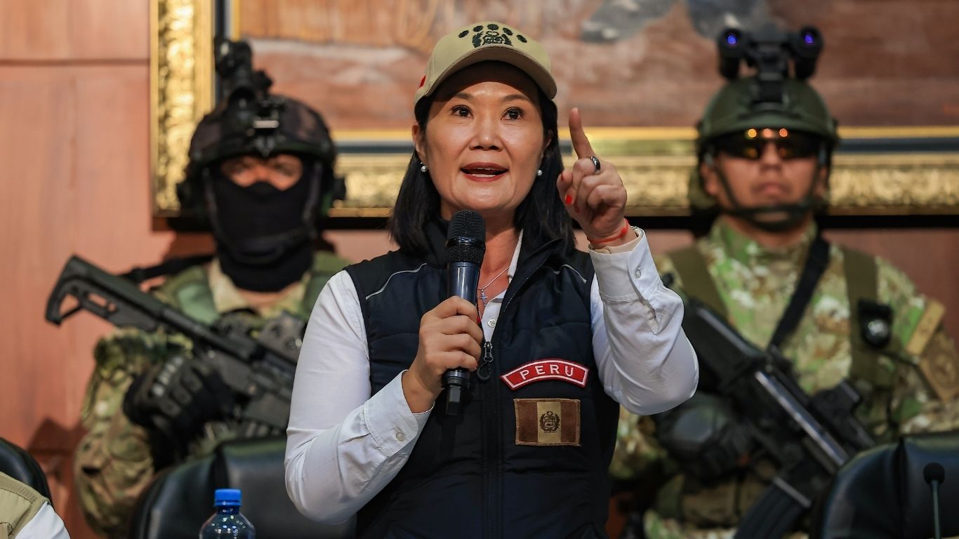 Keiko Fujimori destaca el papel del Comando Unificado y afirma que su gestión está "golpeando fuertemente" al crimen organizado