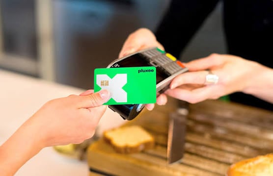 Tarjetas de Navidad con QR: Pluxee va por 400,000 pese al riesgo de El Niño