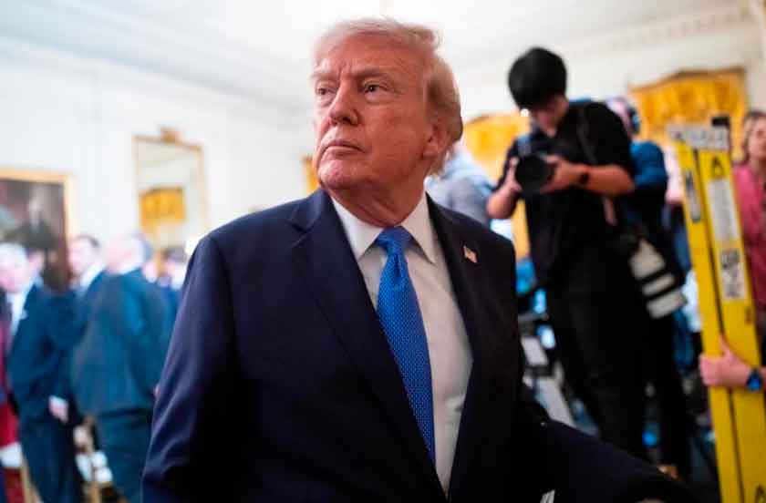 Trump asegura que EE. UU. tiene el "control total" del estrecho de Ormuz