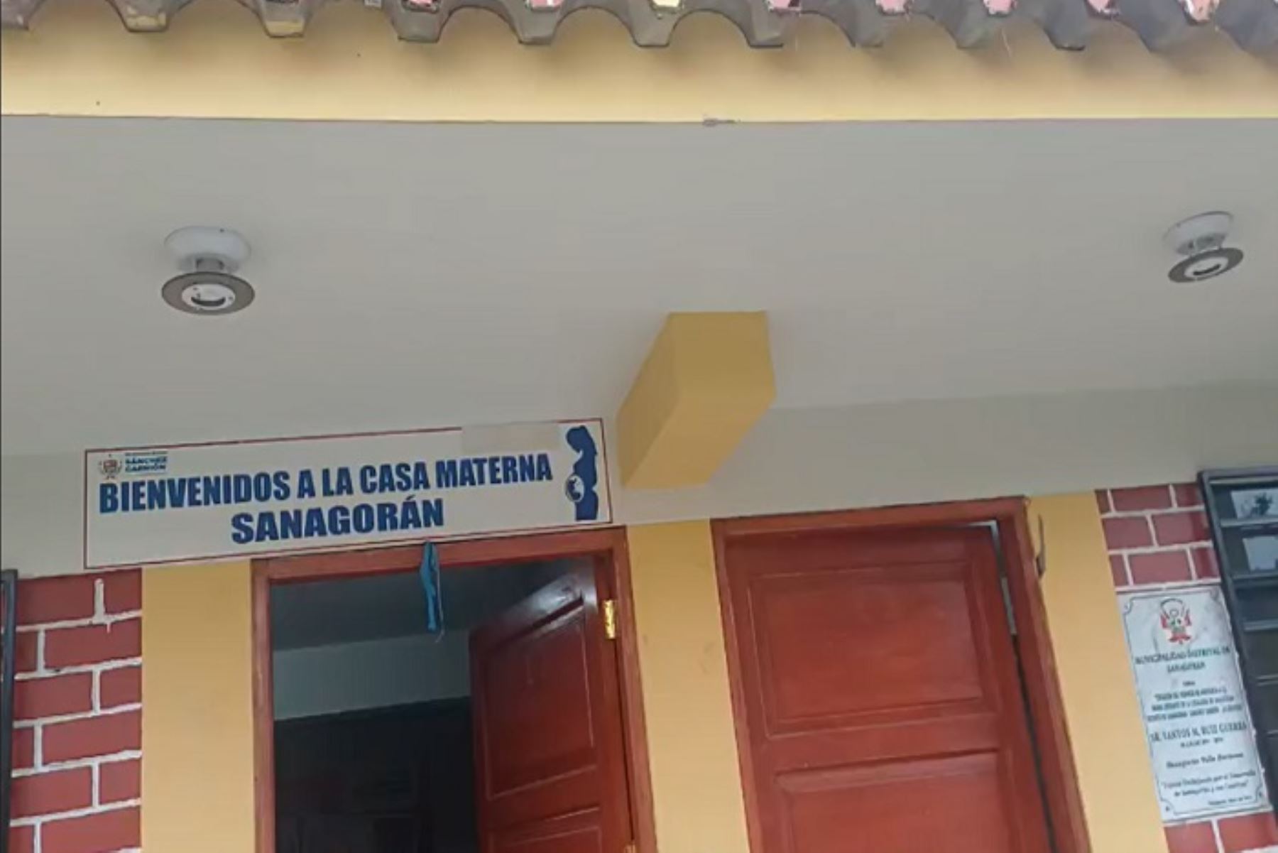 La Libertad: Geresa destituye al jefe del Centro Materno de Sanagorán por fiesta con licor