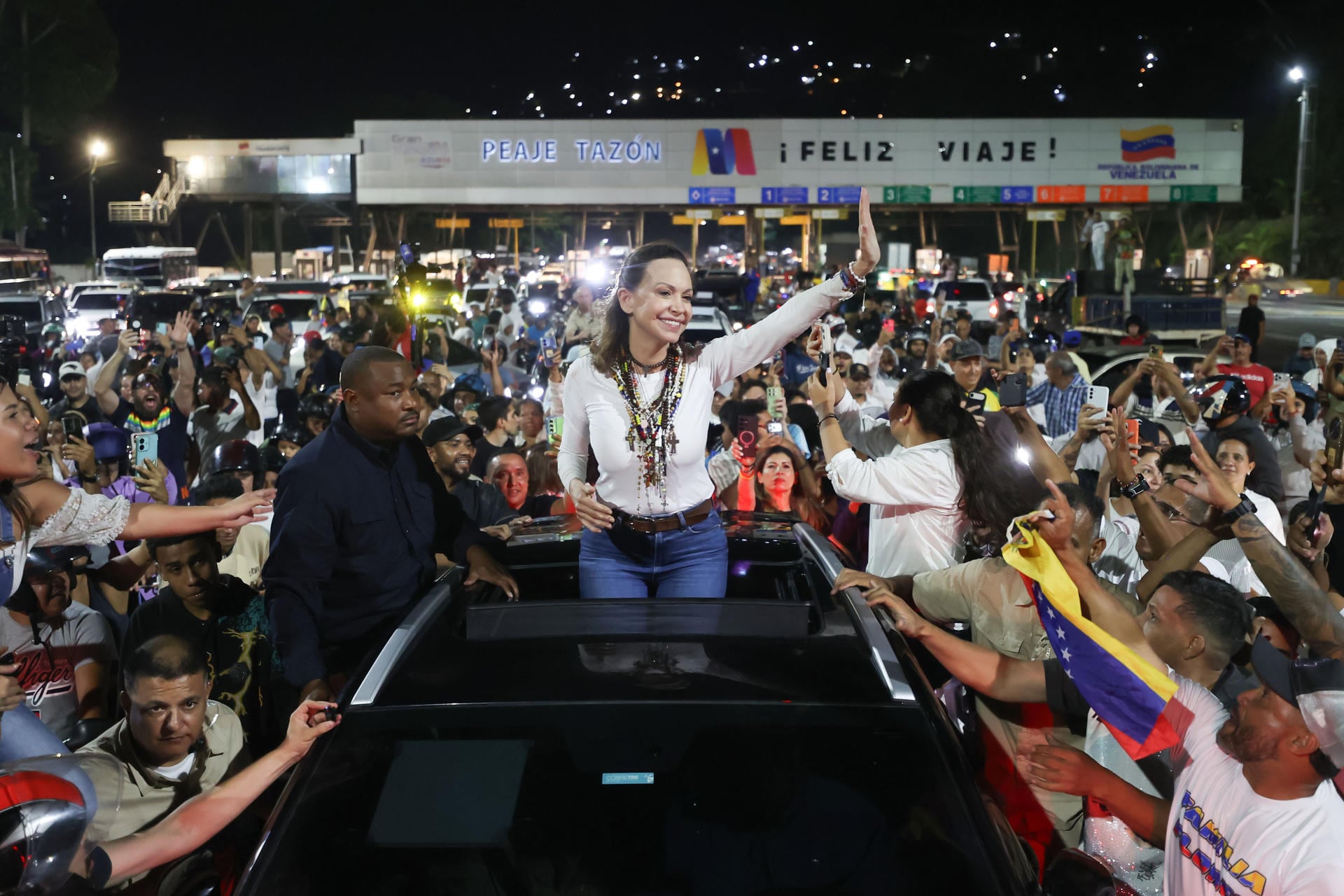 Regreso de María Corina Machado a Caracas eleva presión por elecciones en Venezuela
