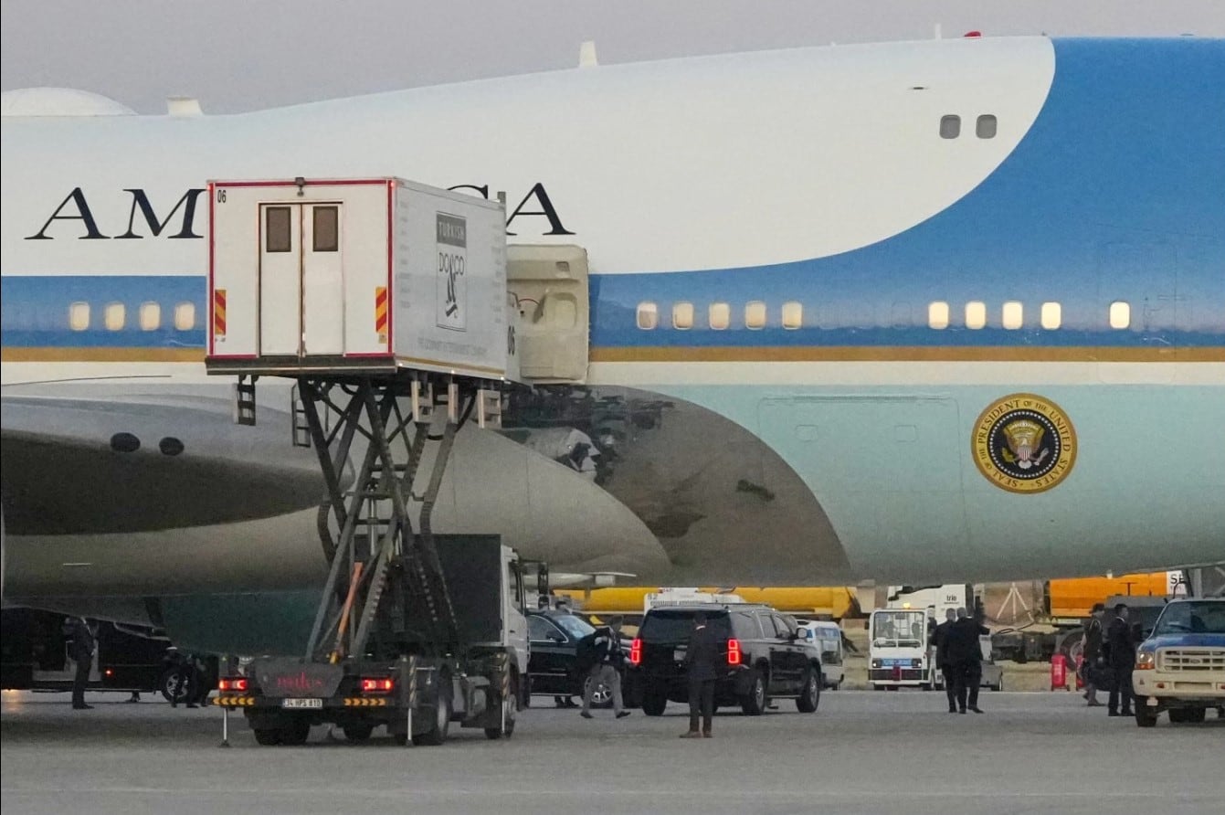 ¿Un misil portátil contra Trump? La alerta de Israel que obligó a cambiar su avión en secreto
