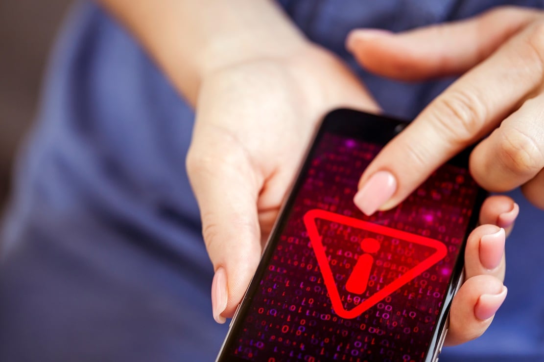 ¿Cómo eliminar una app maliciosa del celular? Guía para Android y iPhone