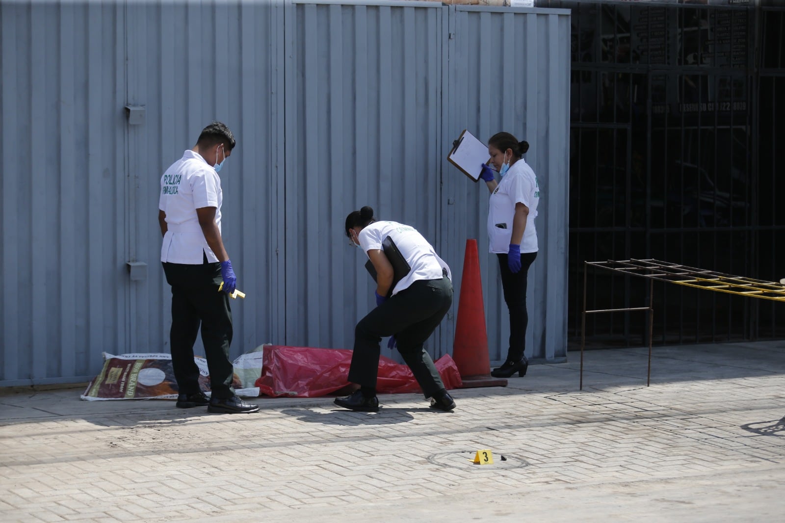 ‘Chato Frank’ fue asesinado de cuatro balazos y sicario huyó caminando en el Callao | VIDEO