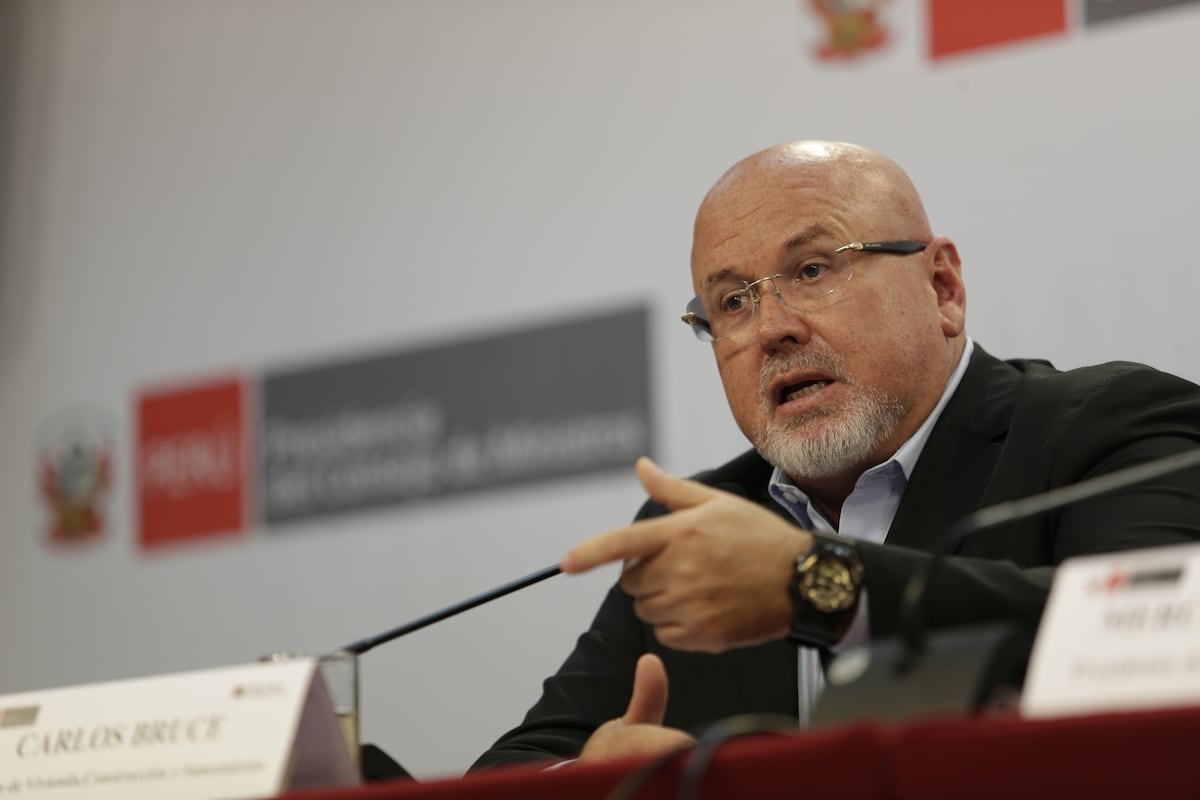 Carlos Bruce pide al JNE definir si López Aliaga recibirá credenciales si su lista gana las elecciones