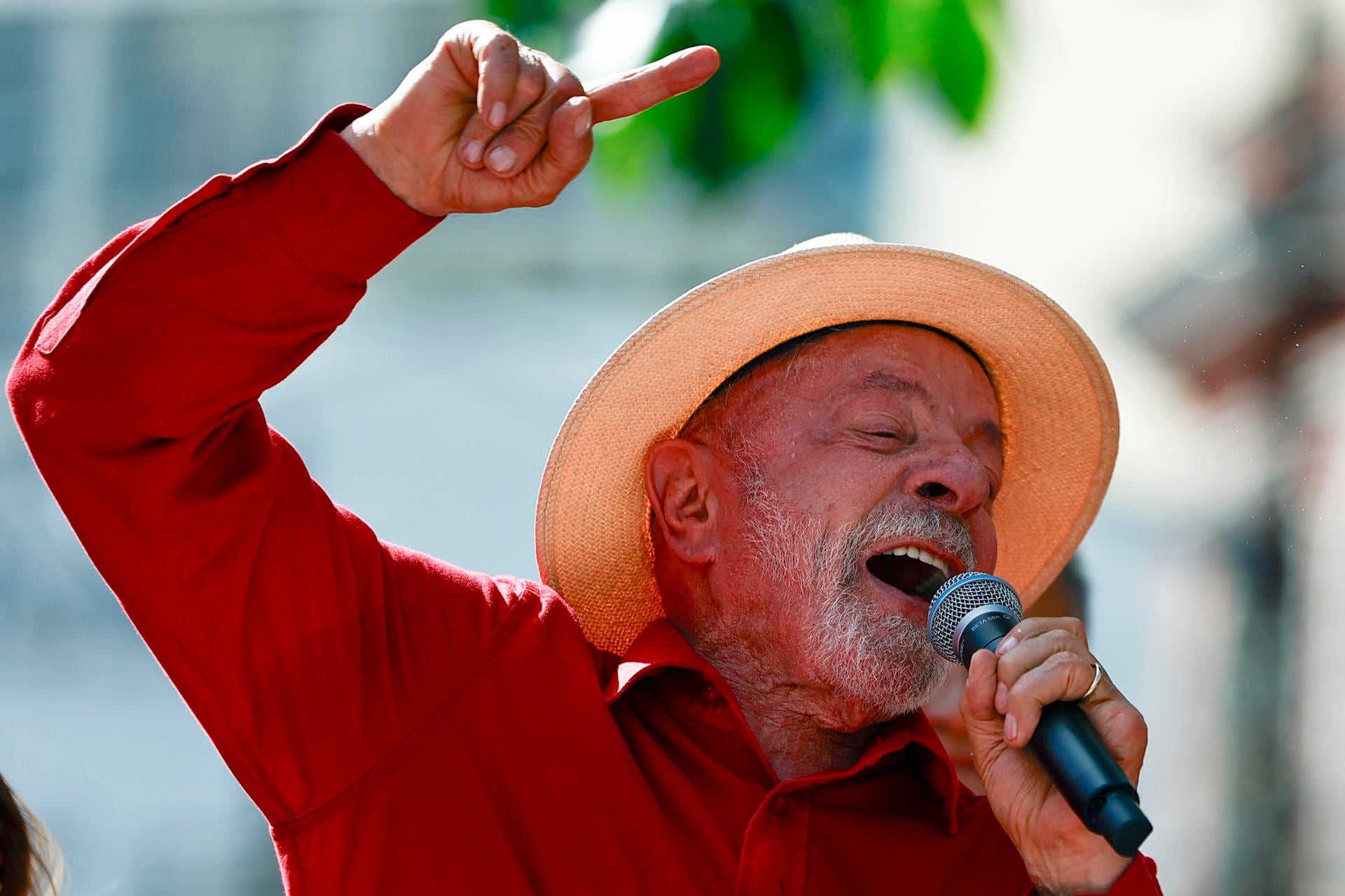 ¿Meta favorece a Flávio Bolsonaro y perjudica a Lula? Las claves de la polémica electoral en Brasil