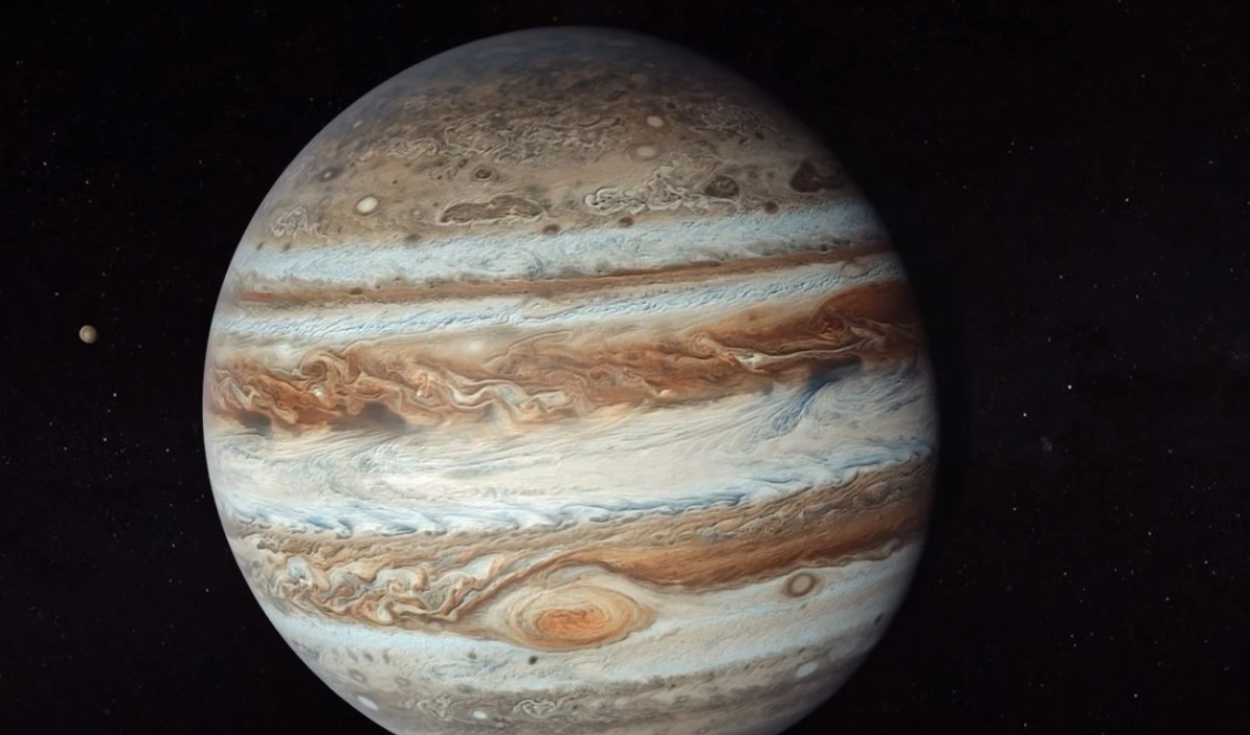 La Antártida se encuentra cubierta de hielo de hasta 4 km de espesor, pero no se compara en nada con lo que orbita cerca de Júpiter