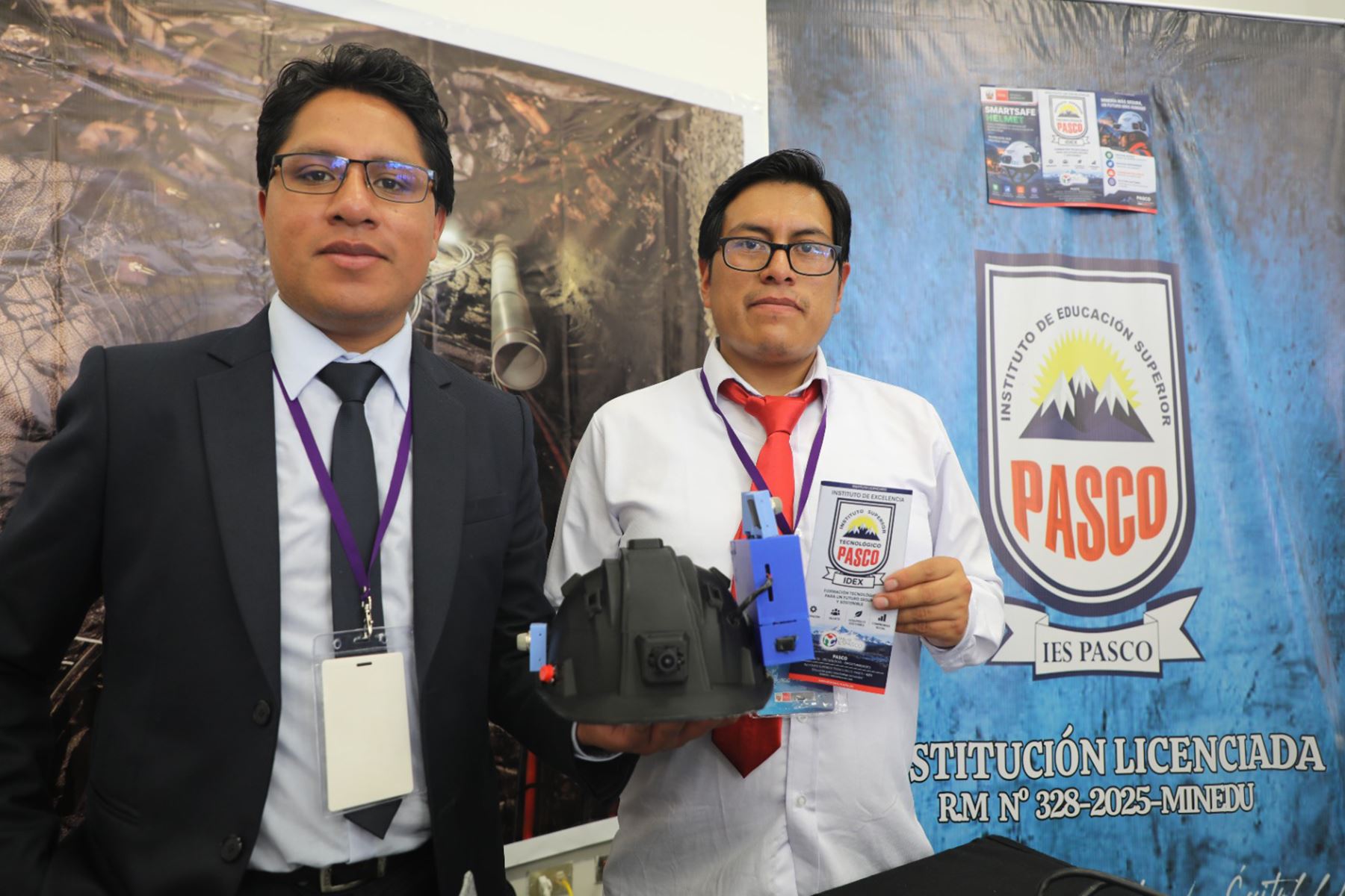 Pasco: Docentes de tecnológico desarrollan casco inteligente para salvar vidas en la mina