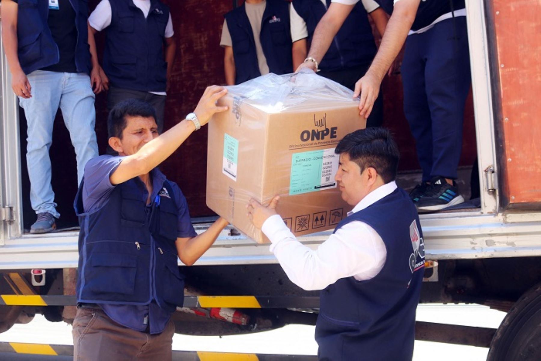 ODPE Ica y Chincha reciben material electoral para las Elecciones Regionales y Municipales