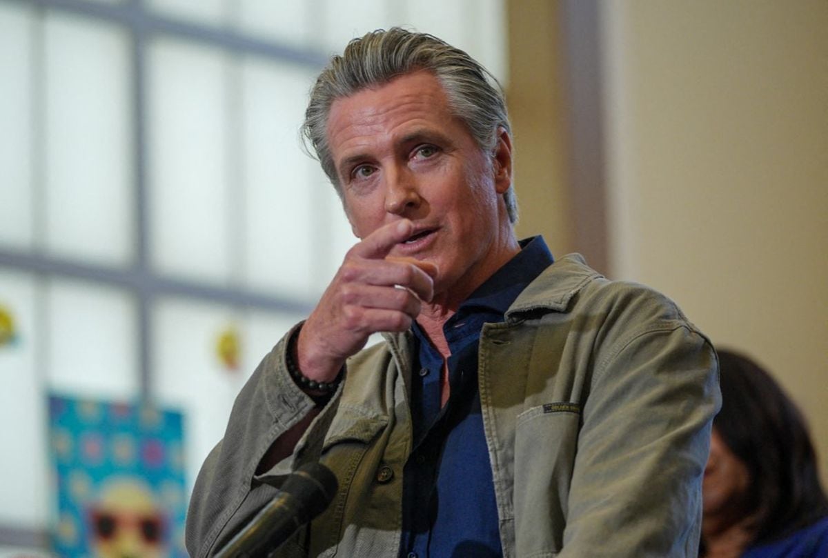 Es oficial: la ley sobre paneles solares enchufables que impulsa California y solo espera la firma de Newsom
