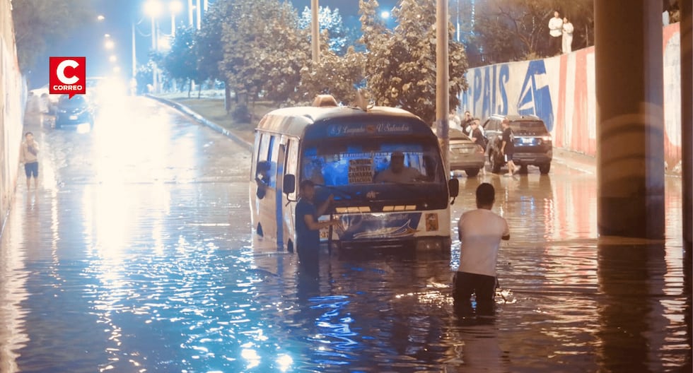 Lluvias en Lima Sur dejan aniegos, daños en viviendas y suspensión de clases (FOTOS)