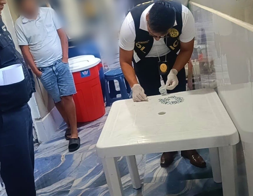 Intervienen a interno en penal de Potracancha con 286 presuntos envoltorios de PBC