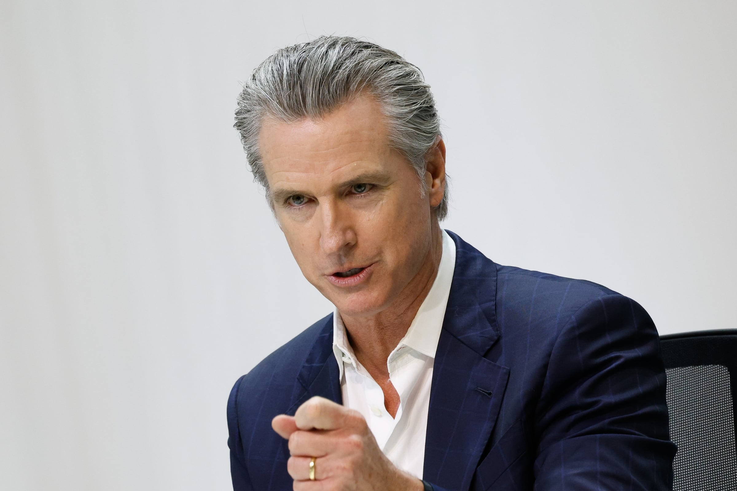 Newsom ya firmó la AB 1778: así cambiarán las reglas sobre la testosterona en California si cambia su clasificación federal
