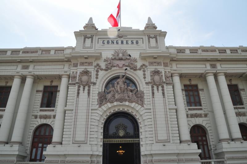 Congreso: Remodelación de comedores costó S/2.65 millones y se licitó como “mantenimiento”