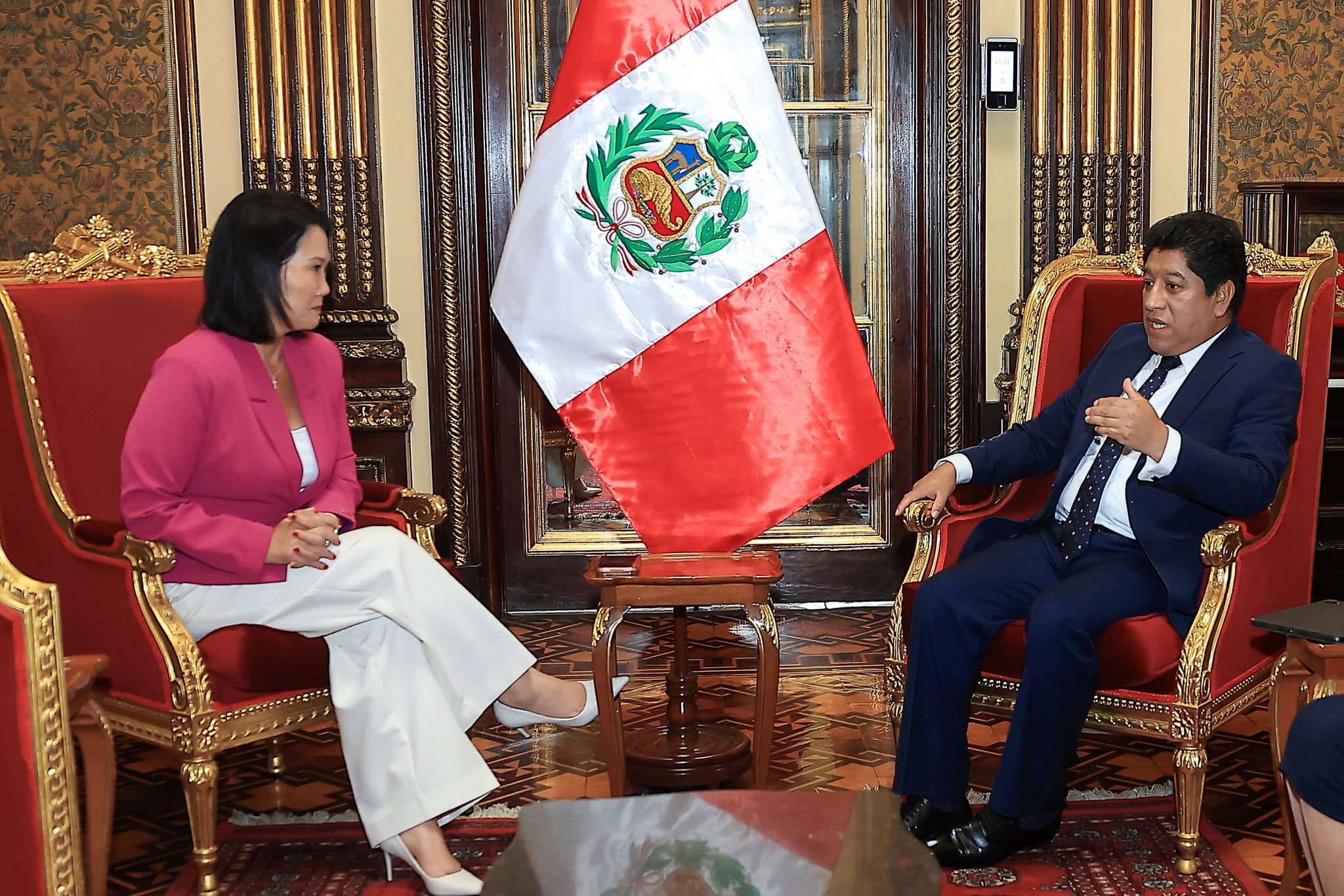 Keiko Fujimori sostuvo reunión con el defensor del Pueblo en Palacio de Gobierno