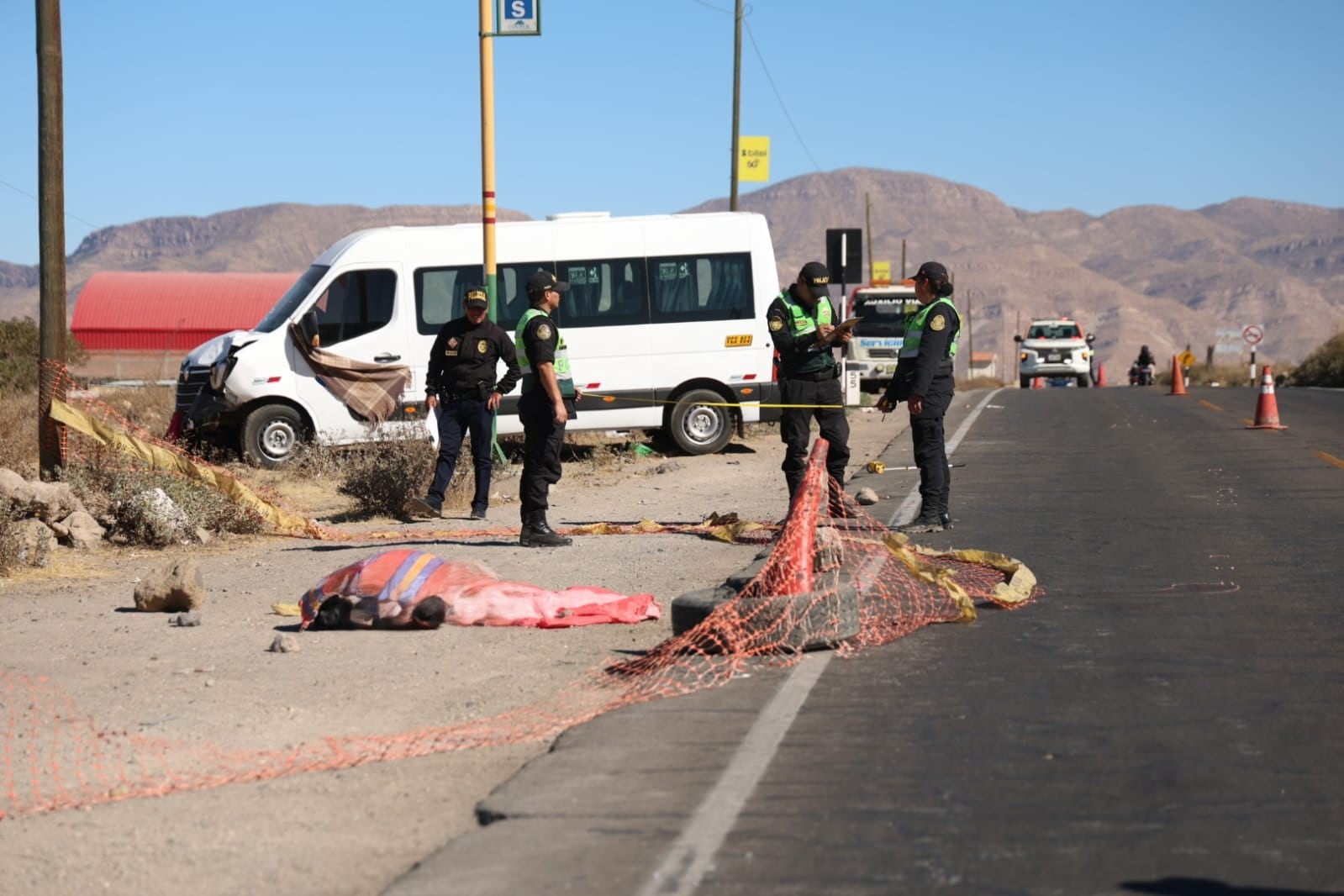 Arequipa: hombre muere atropellado por miniván en ingreso al botadero de Quebrada Honda