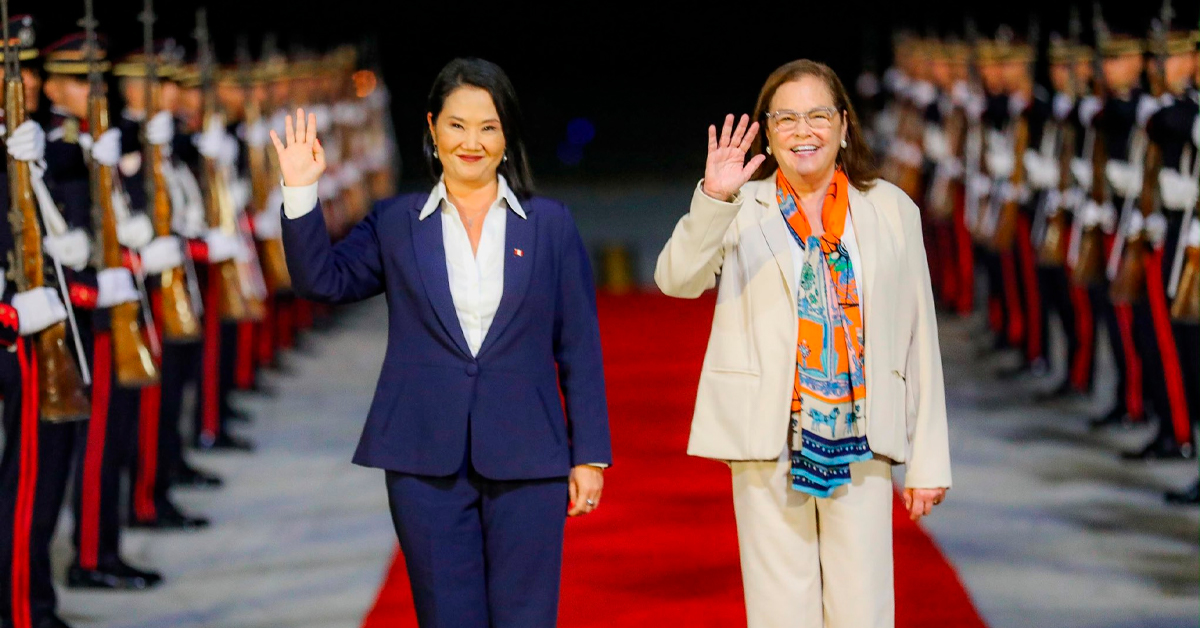 Presidenta Keiko Fujimori llegó a El Salvador para su visita oficial con Nayib Bukele