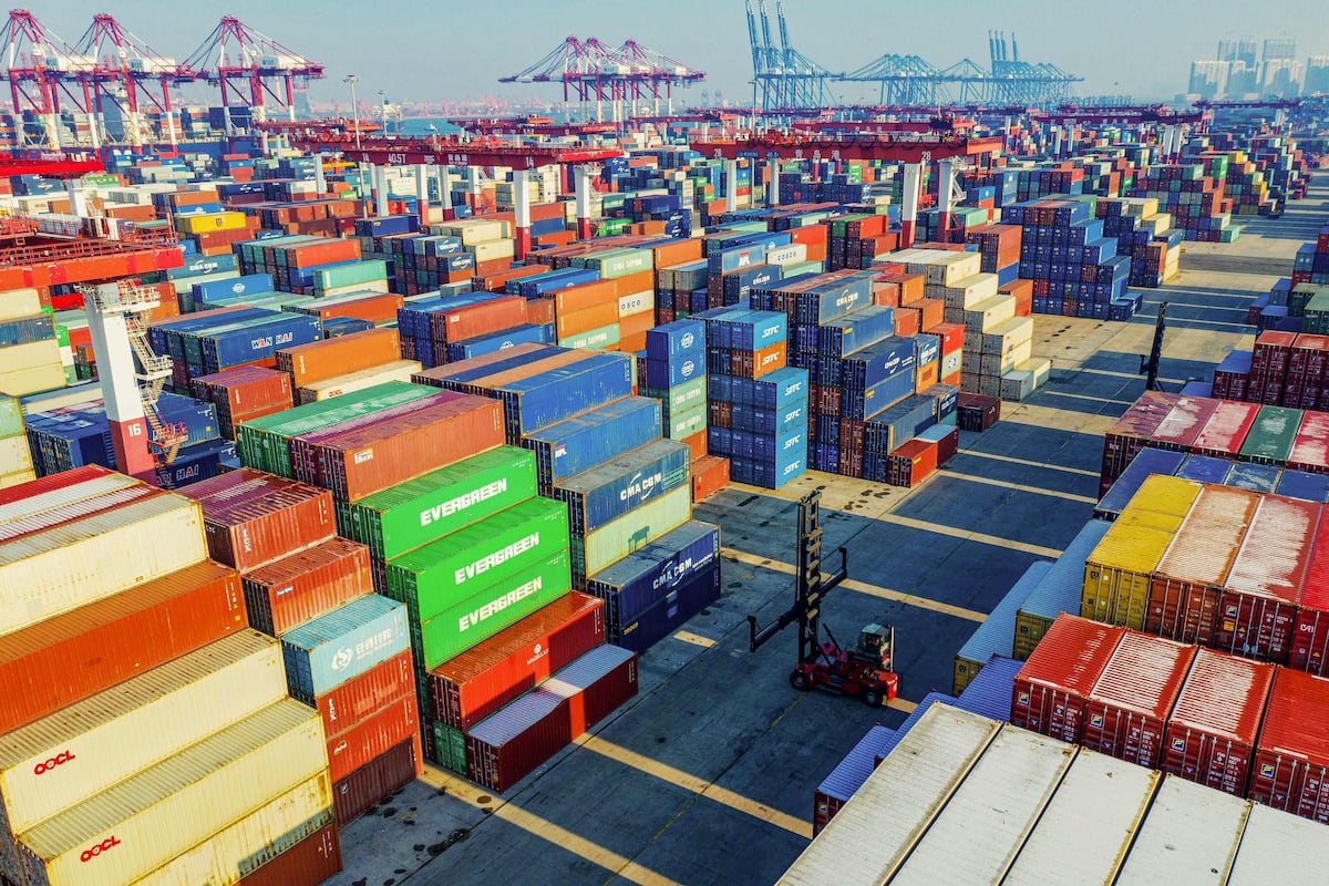 Exportadores alerta: congestión en puertos de China genera demoras de hasta dos semanas