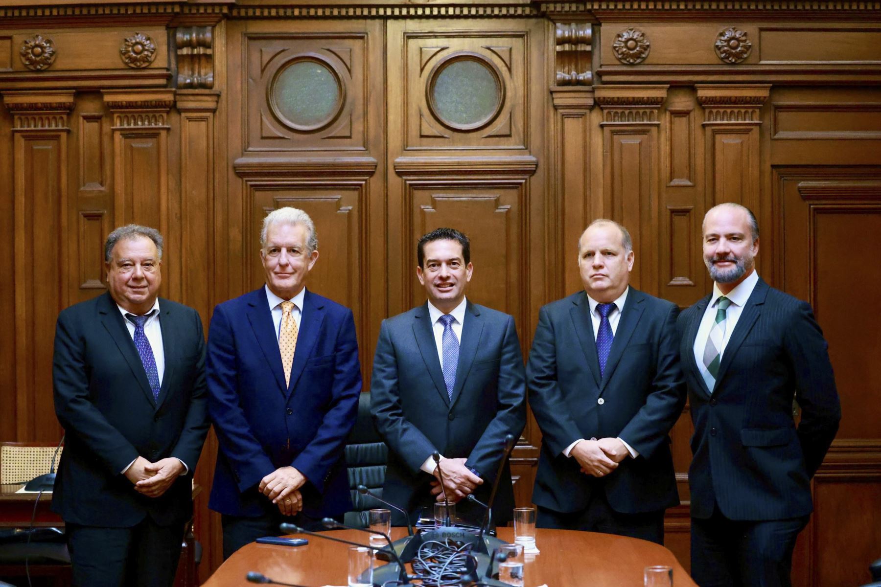 Presidente del Congreso y CCL coordinan medidas de apoyo a emprendedores ante El Niño