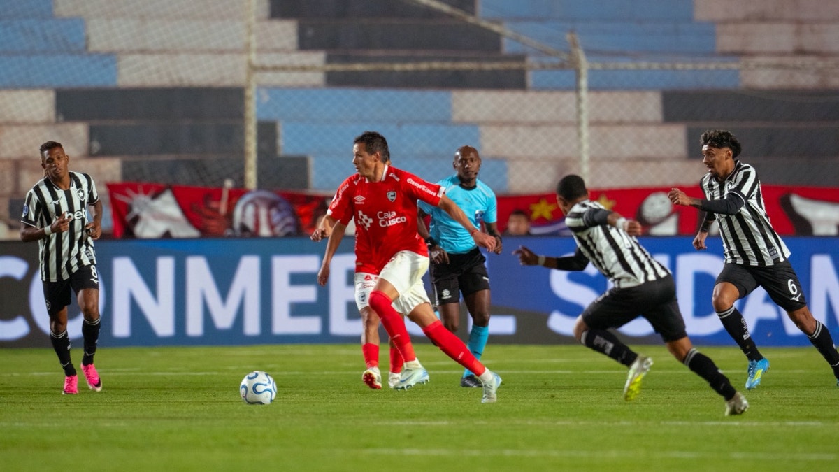 Cienciano vs. Botafogo: resumen e incidencias de la ida por los octavos de la Copa Sudamericana 2026
