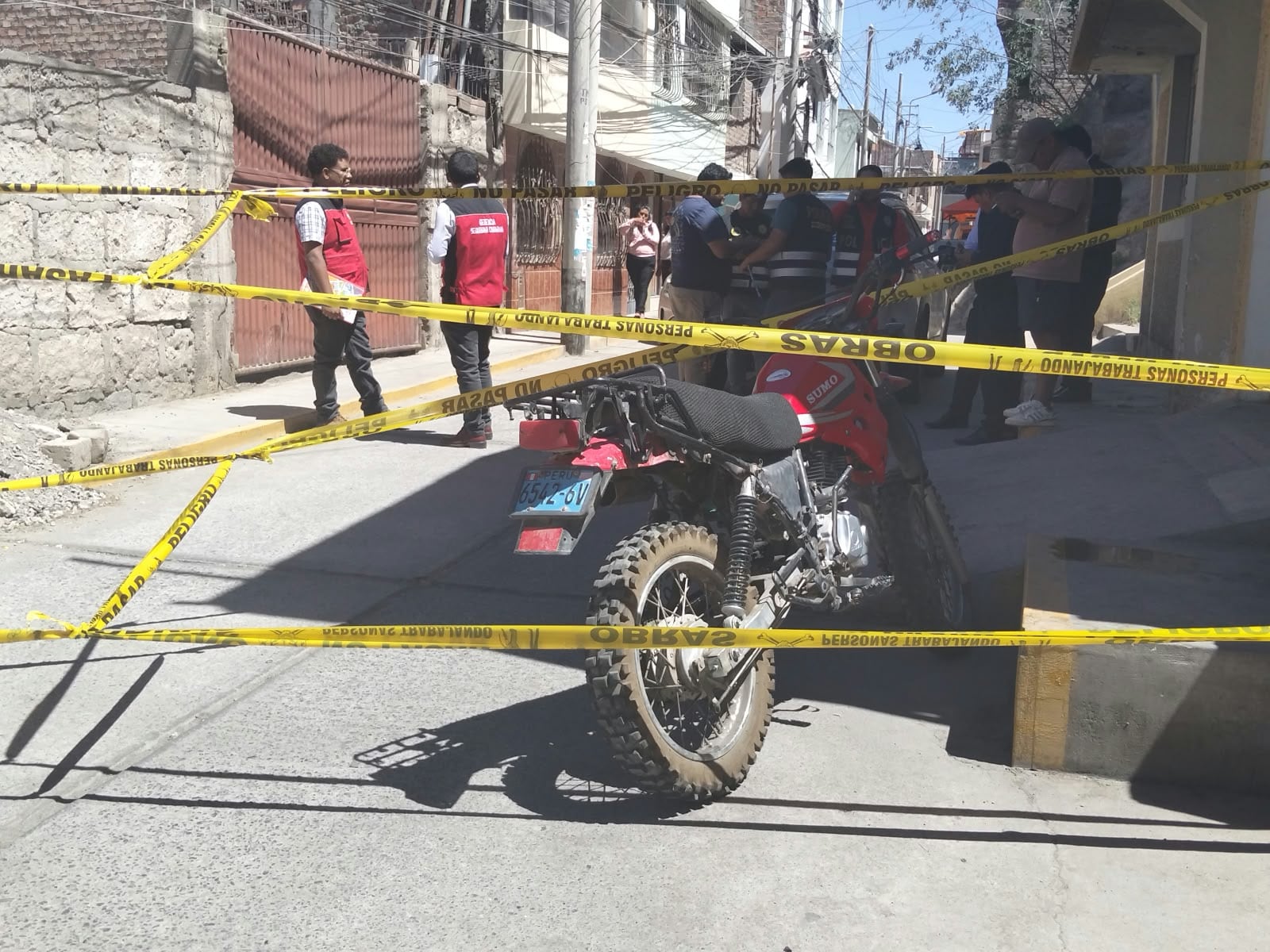 Arequipa: hallan moto que habrían utilizado en atentados con explosivos en Miraflores (VIDEO)