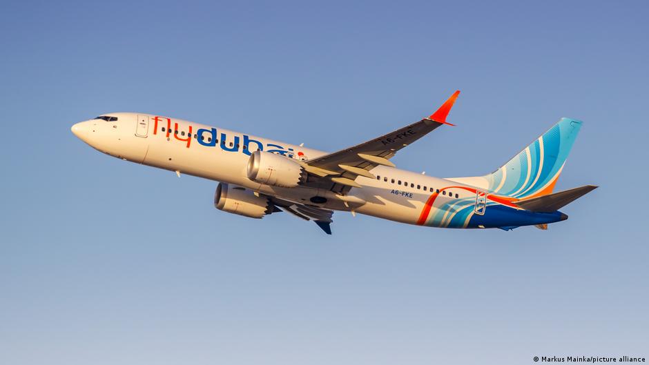 Vuelo de FlyDubai a Israel fue desviado a Arabia Saudita por "altercado" entre pilotos e Israel movilizó aviones de combate