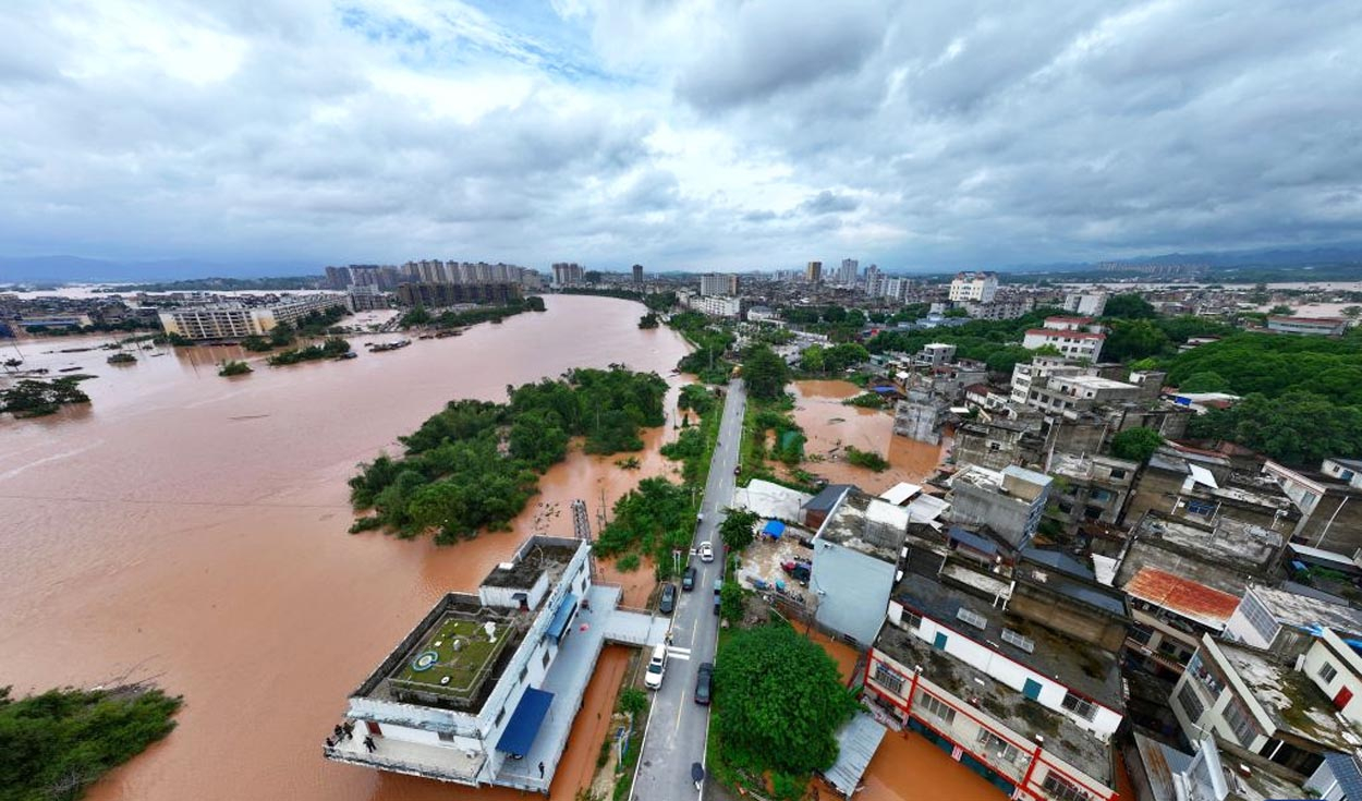 Tifón Narra golpea China y obliga a evacuar a más de 28.700 personas por inundaciones y lluvias torrenciales