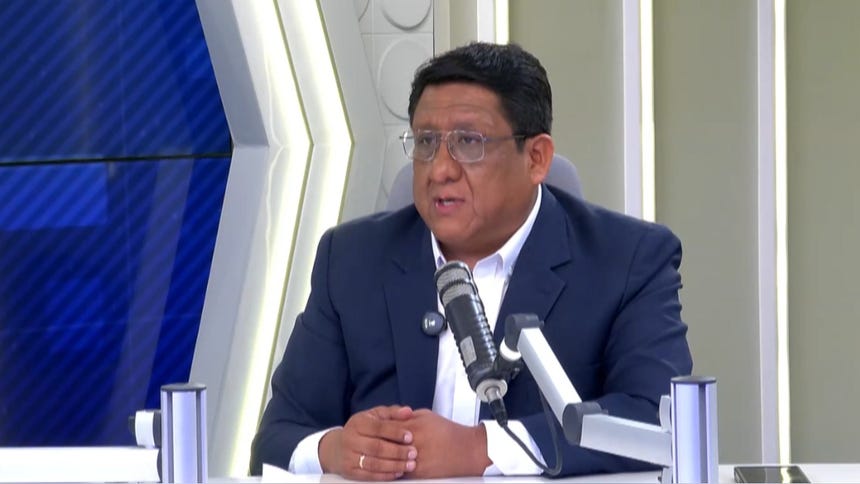 Iber Maraví y César Astudillo se dieron la mano tras protagonizar altercado en la Comisión de Constitución, dice Héctor Ventura
