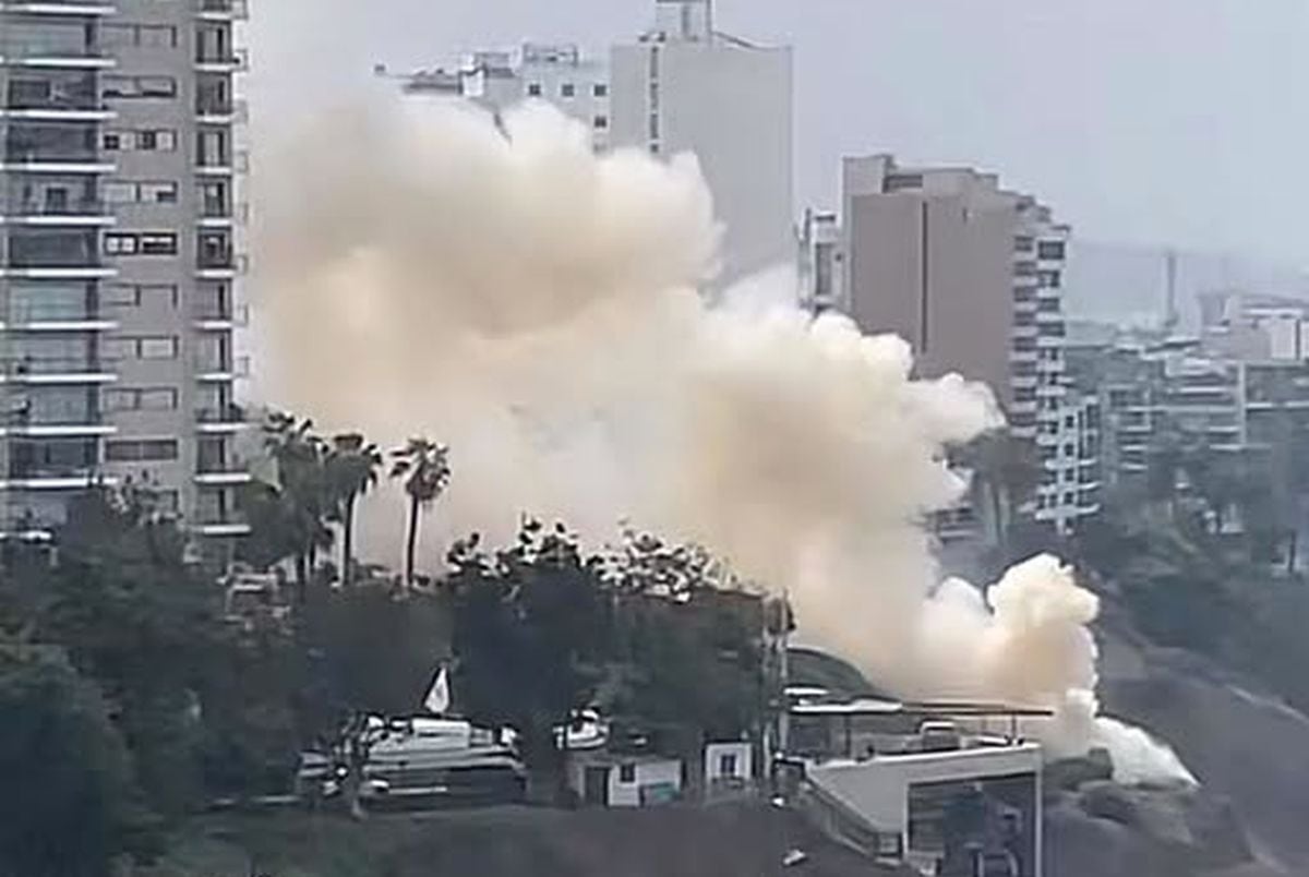 Miraflores: incendio en parque de Malecón de la Reserva afecta geomallas