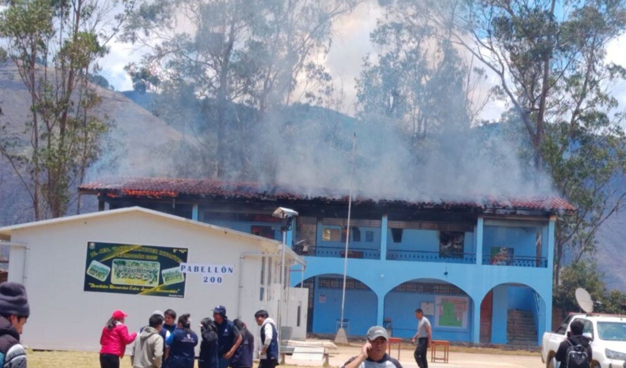 Suspenden elecciones tras explosión e incendio en colegio de votación en Sorochuco, Cajamarca