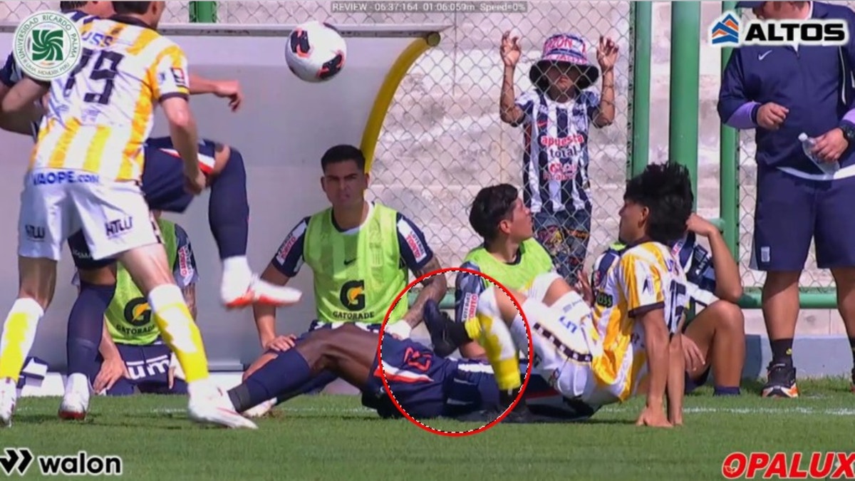 "Roja no es, es una acción temeraria": se reveló el audio del VAR por la falta contra Luis Advíncula en Alianza vs Juan Pablo II