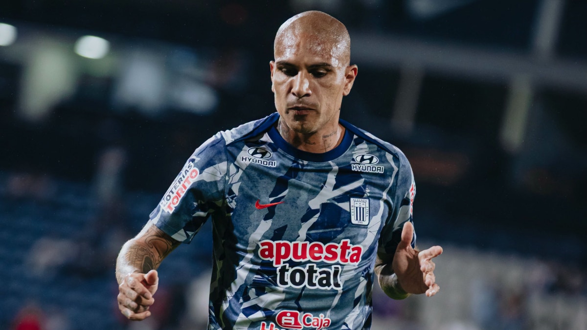 Paolo Guerrero sufre desgarro y sería baja para el clásico Alianza vs Universitario
