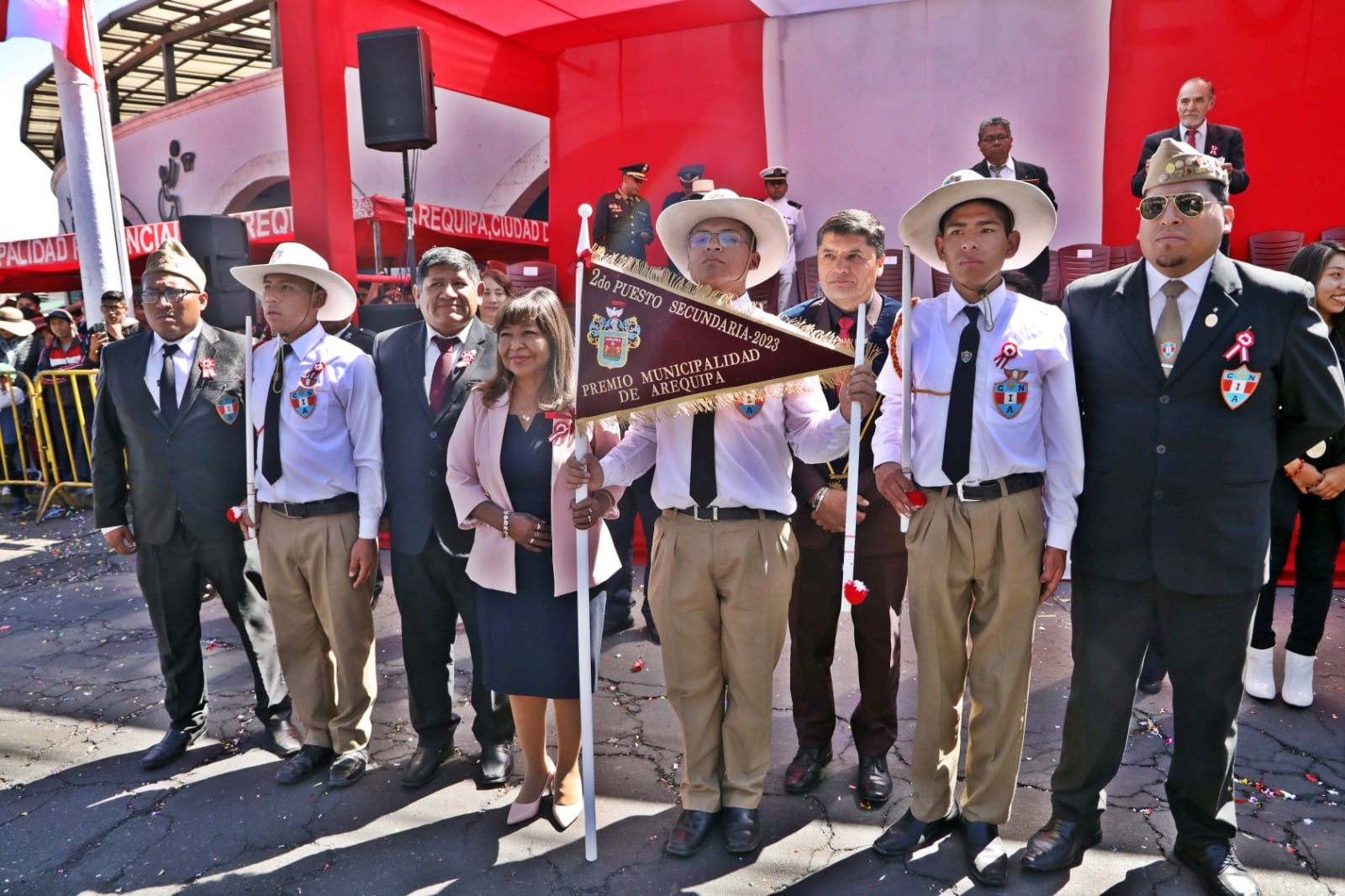 Arequipa: Colegio Independencia restringe uso de celulares en clases y cumple ley 32385