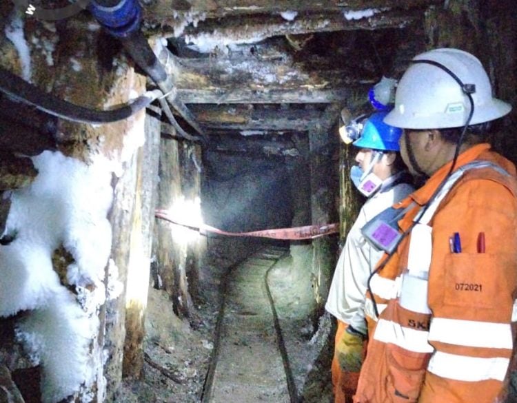 Senador Nilson Flores propondrá ley para resolver la situación de mineros con Reinfo