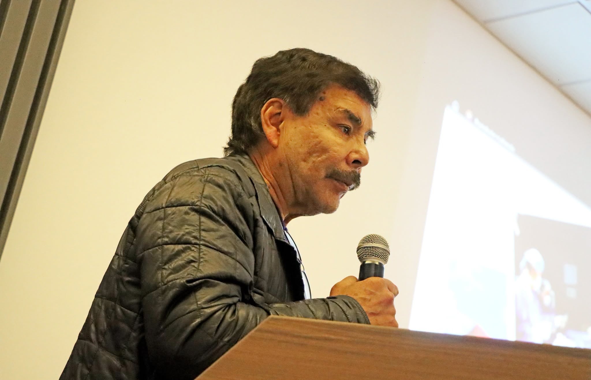 Agua y desague en provincias, las propuestas del candidato a gobernador de Arequipa, Alfredo Zegarra