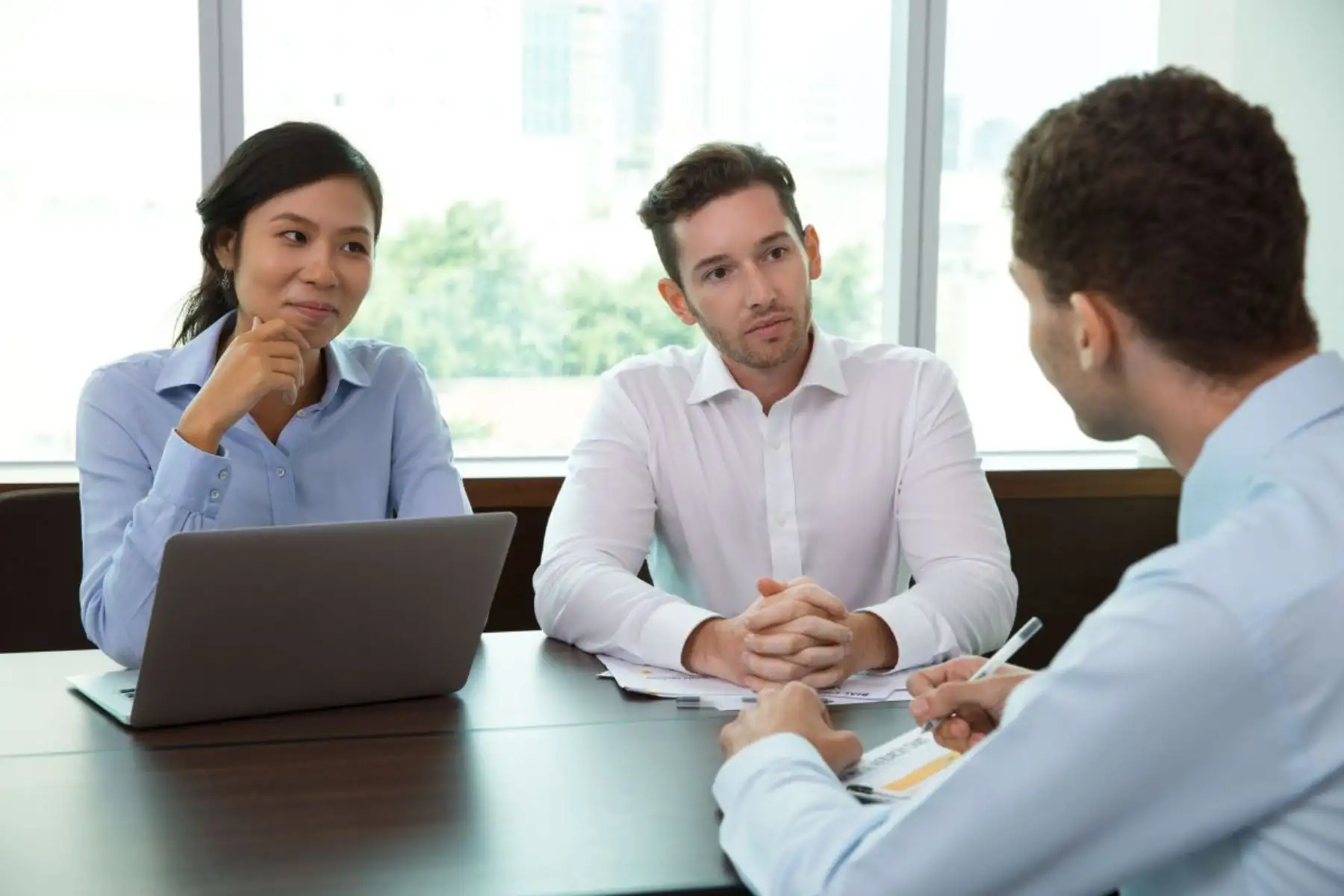 ¿Cómo prepararse para una entrevista laboral sin estar buscando empleo?