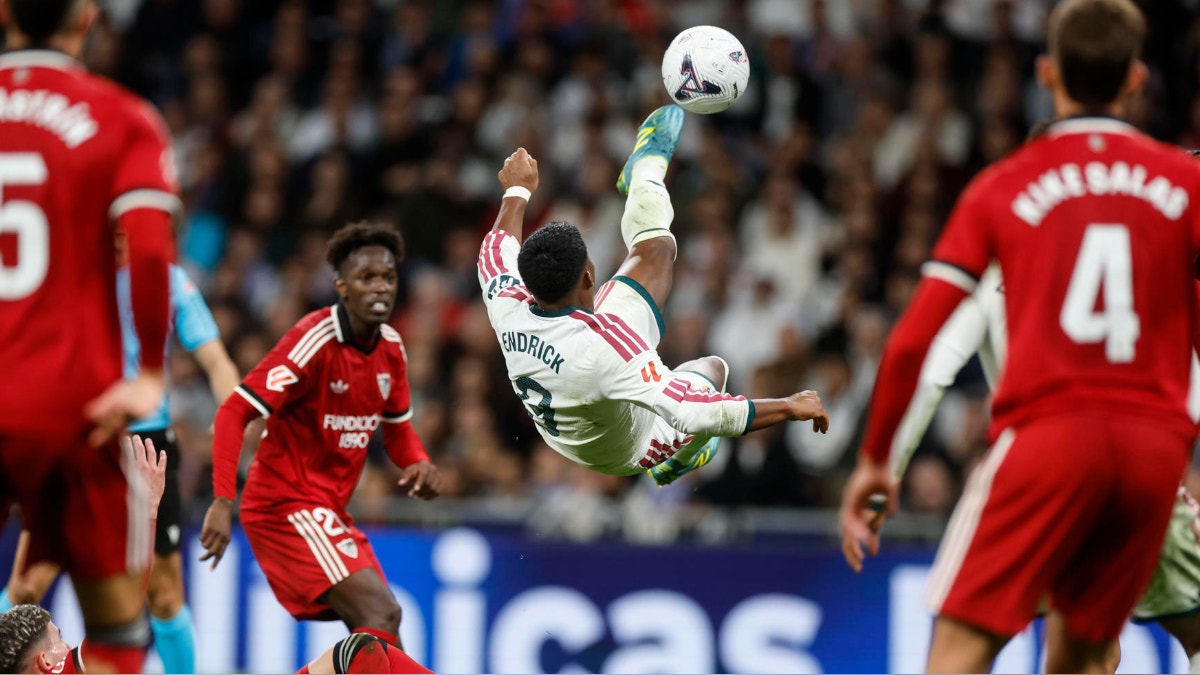 Doblete de Mbappé y goleada del Real Madrid: ganó 4-1 a Sevilla por la fecha 9 de LaLiga 2026 [VIDEO]