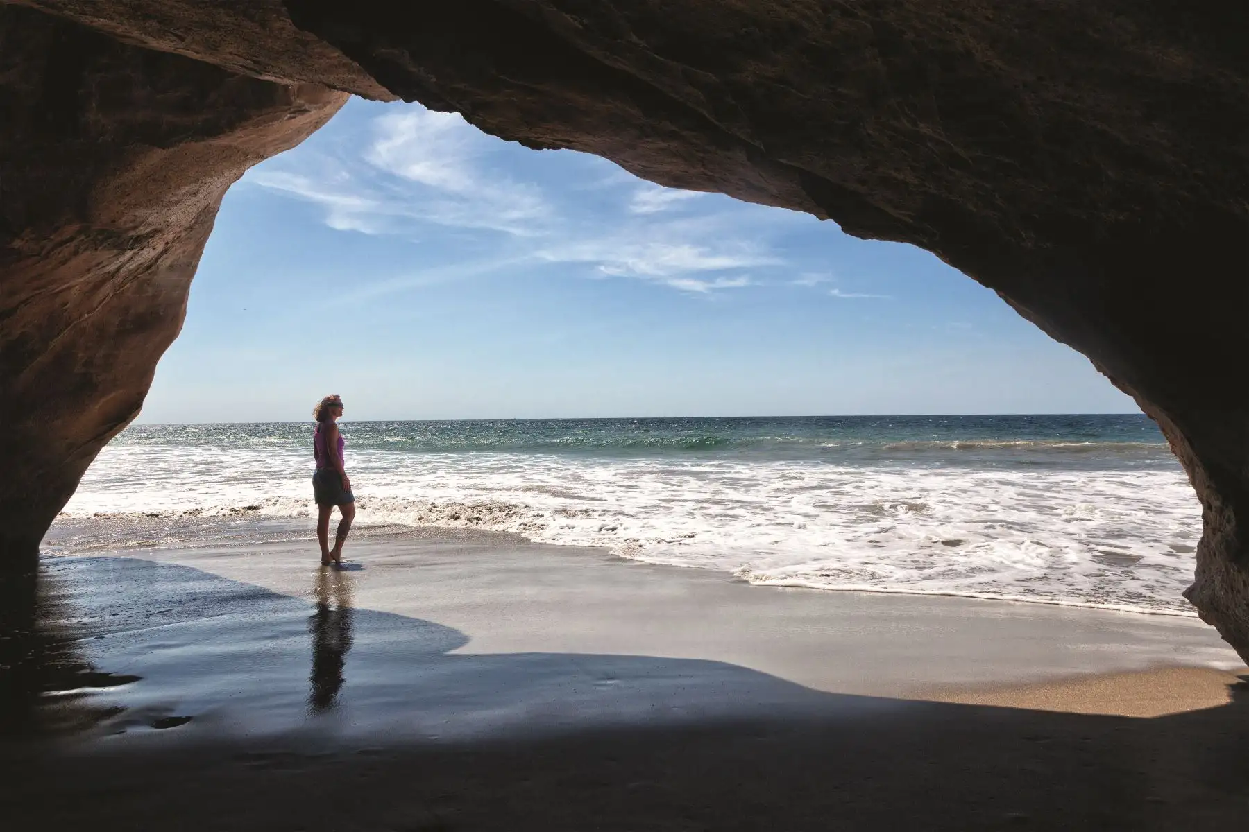 ¿Qué escenarios naturales de Perú son ideales para visitar en primavera y en qué regiones?