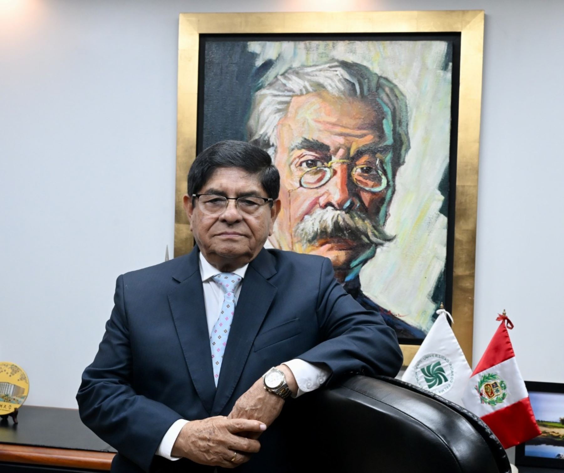 Presentan “Crónicas de un monte arrocero” de Segundo Félix Romero Revilla