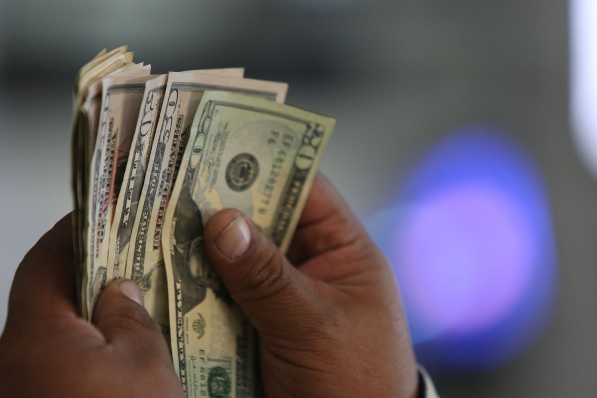 Tipo de cambio al alza: ¿En cuánto cerró el dólar la semana?