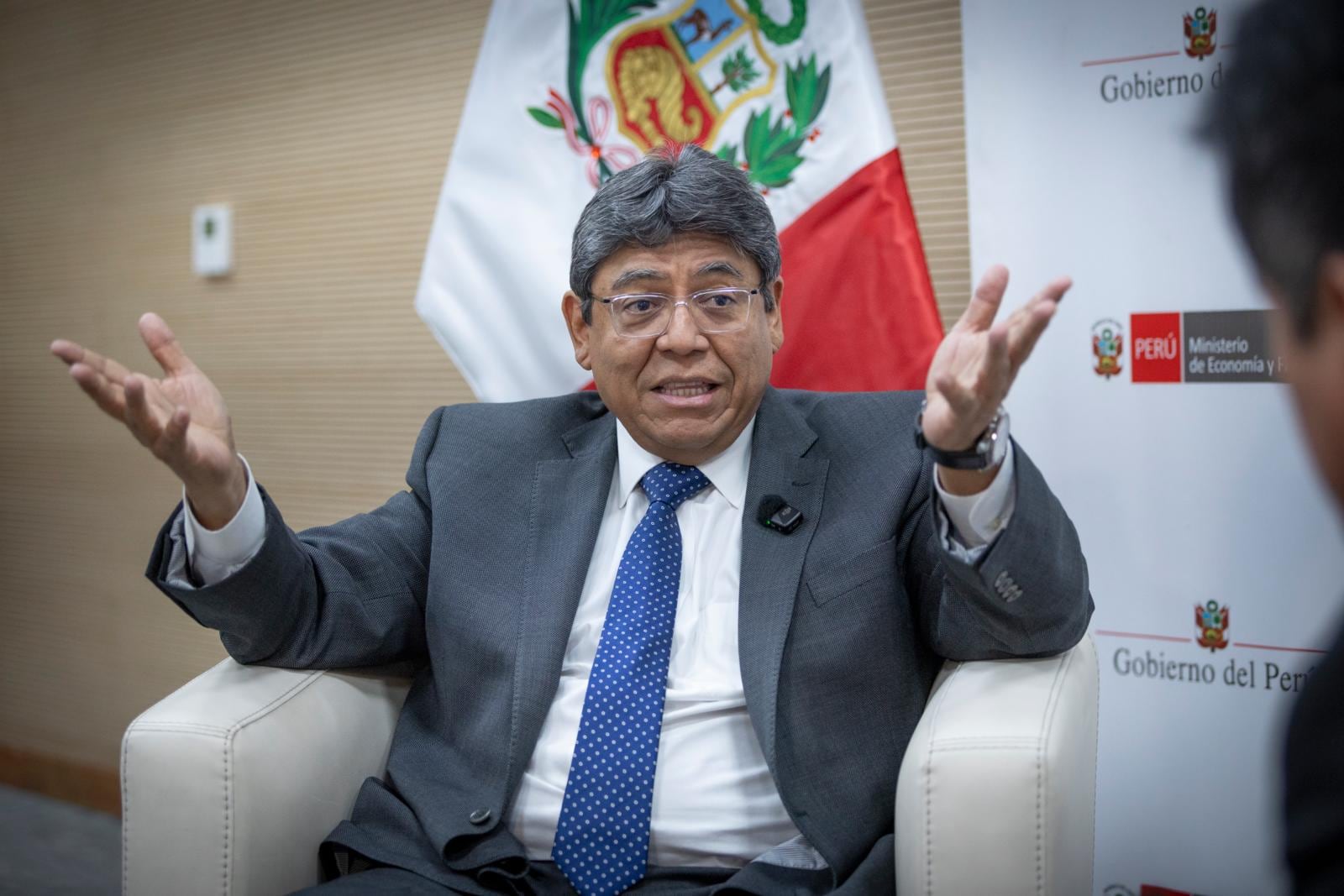 Ministro Elmer Cuba se disculpa tras declaraciones sobre inundaciones en Lima: “Fue una expresión de verdad poco feliz”