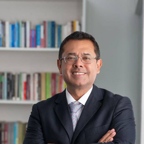 A RECONSTRUIR CONFIANZA, columna de José Tello Alfaro