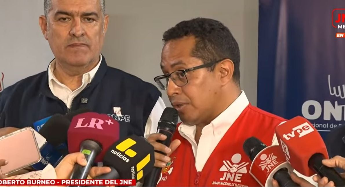 Roberto Burneo afirma que no existe prohibición para que un alcalde en ejercicio postule a regidor
