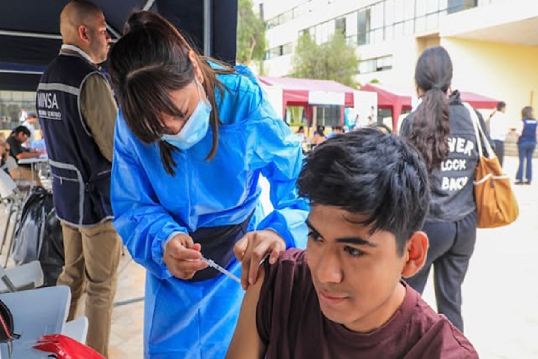 Minsa recomienda vacunarse contra sarampión e influenza ante eventos masivos