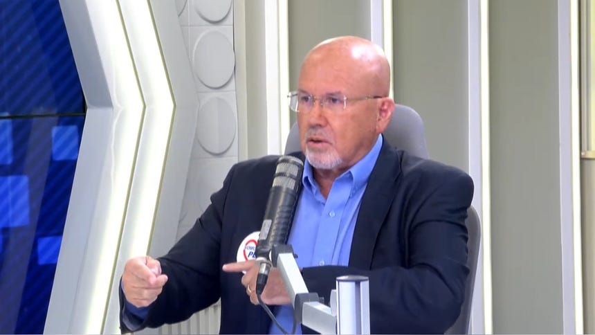 Carlos Bruce dice que el JNE debe definir si entregará credenciales a López Aliaga si su lista gana las elecciones