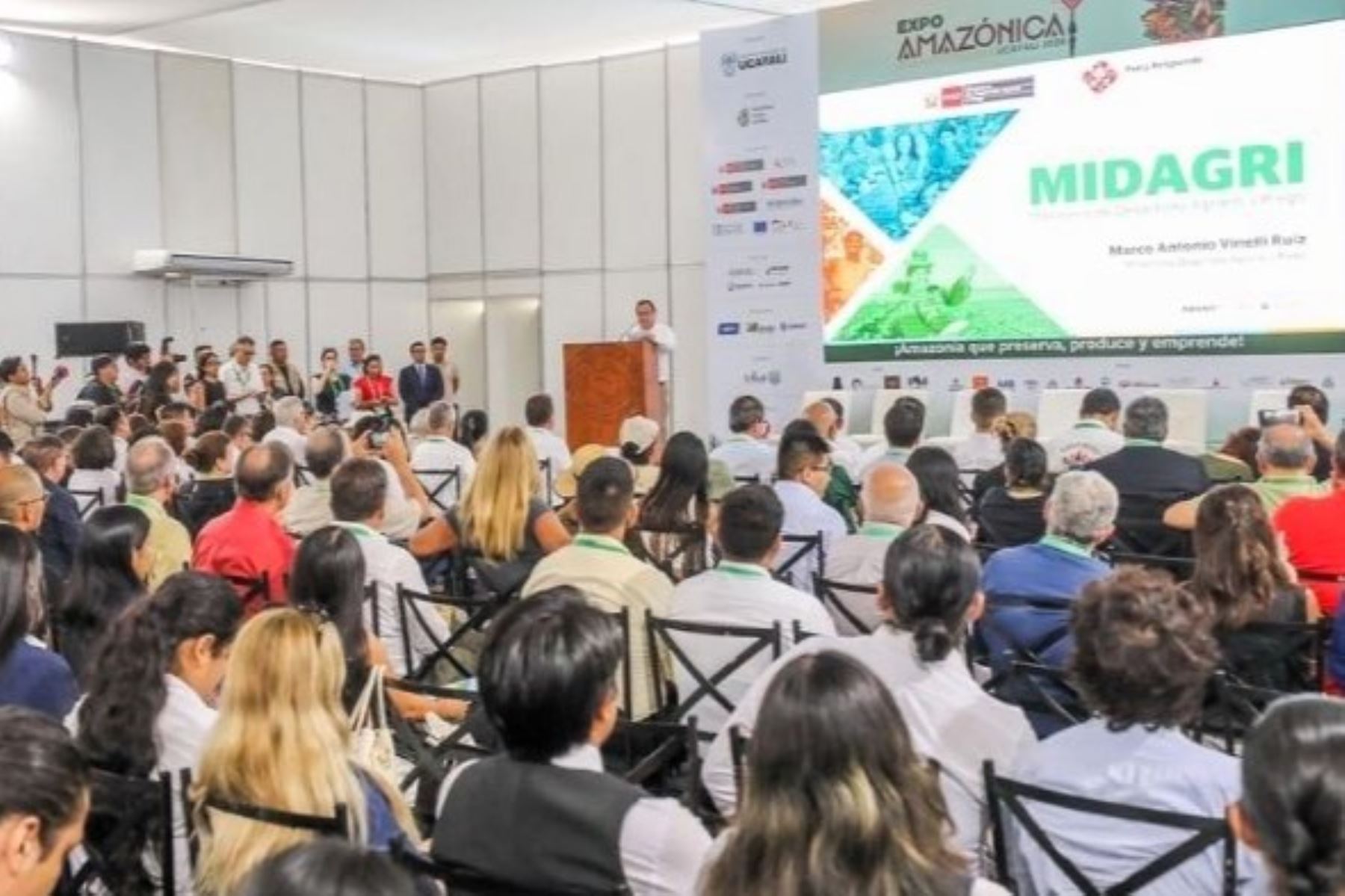 Plantean cinco transformaciones para hacer de la Amazonía un motor de desarrollo al 2055