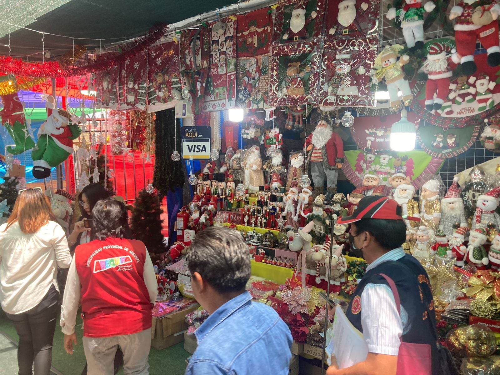 Emprendedores de Arequipa deben calcular mejor su inversión para Navidad por el alza de precios